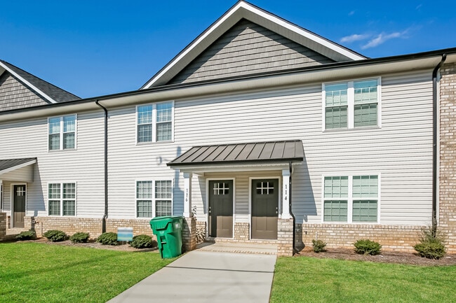 Photo - 116 Rowan St