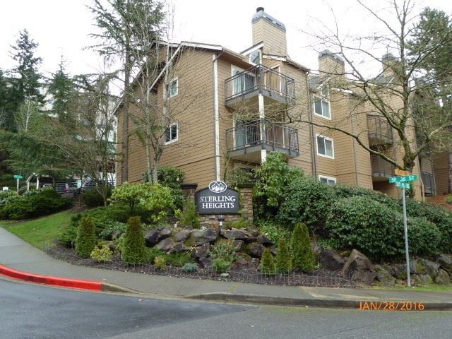 3 Bed 2 Bath Condo in Factoria - 3 Bed 2 Bath Condo in Factoria Unidad B3