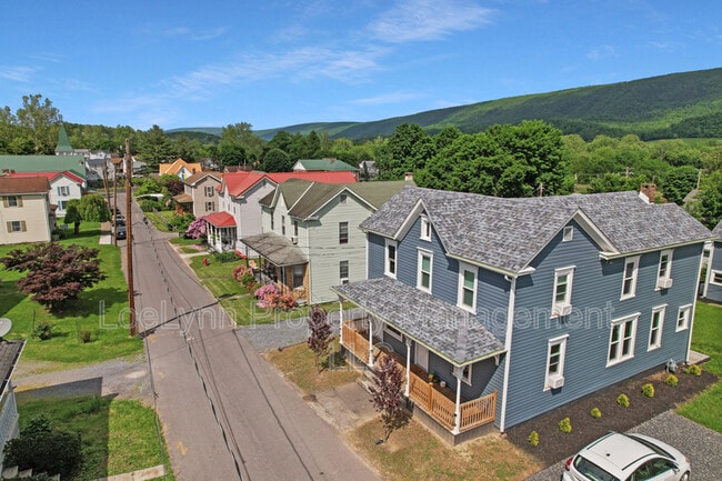 Photo - 14210 Temple St