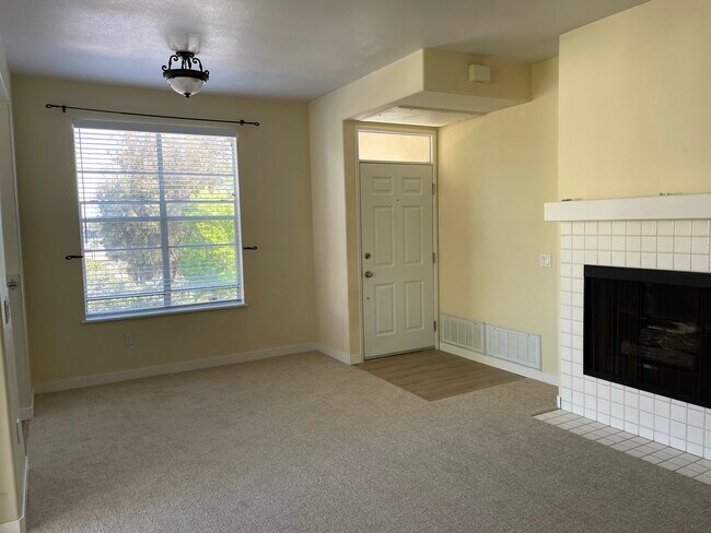 Photo - 3613 Bernwood Pl Unidad 3613 Bernwood Pl  92