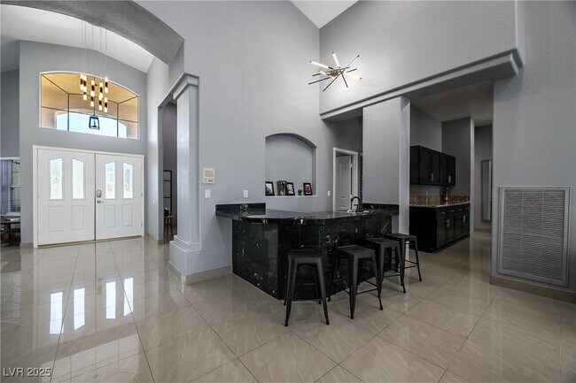 Photo - 1400 Castle Crest Dr