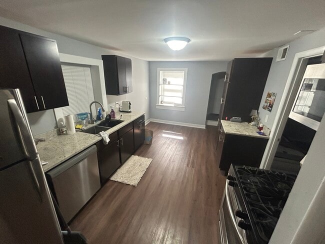 Photo - 1633 W Pierce Ave Unit G