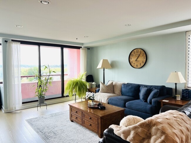 Photo - 350 Revere Beach Blvd Unit 5-5S