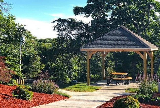 Photo - Springvale Apartments 55 + Apartments