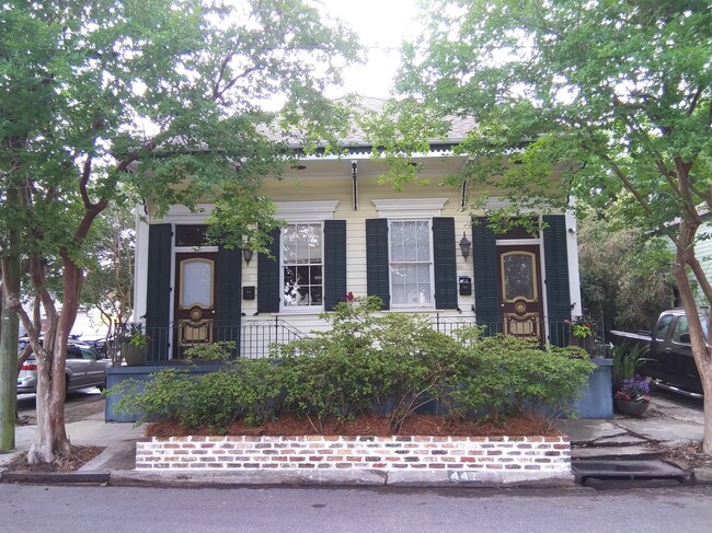 Photo - 447 Elmira Ave House