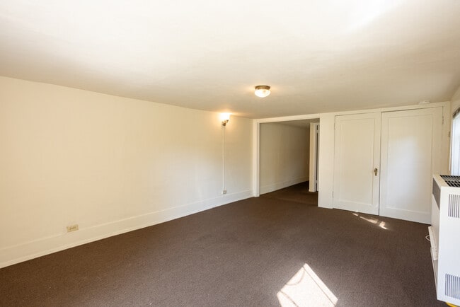 Photo - 812 W 1st St Unit 1