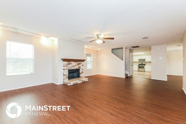 Photo - 1673 Chesterwood Dr