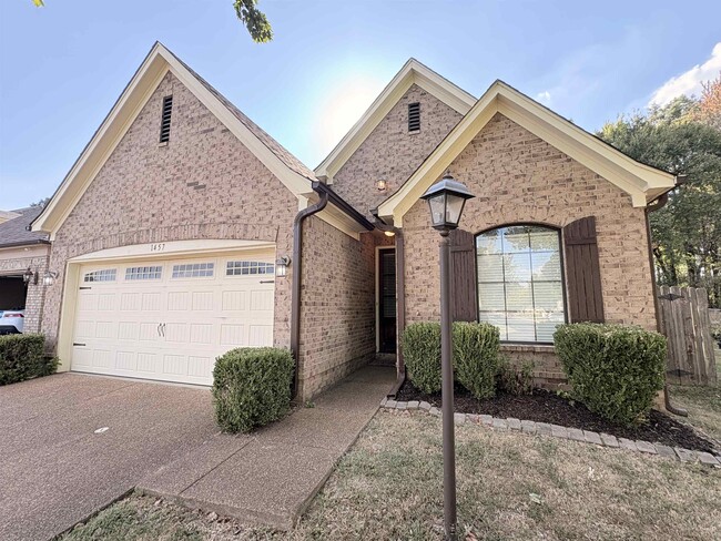 1457 Lagrange Crest Rd