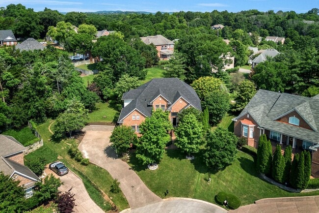 Photo - 415 Enclave Ct