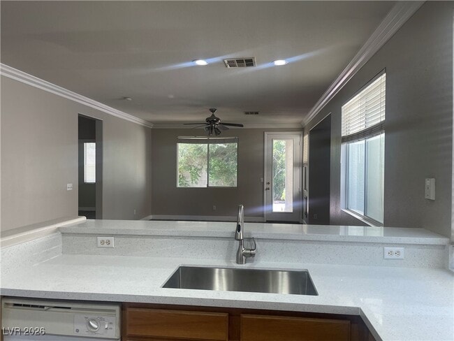 Photo - 718 Canfield Point Ave