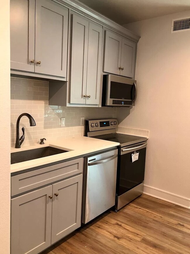 Photo - 116 Hann Street