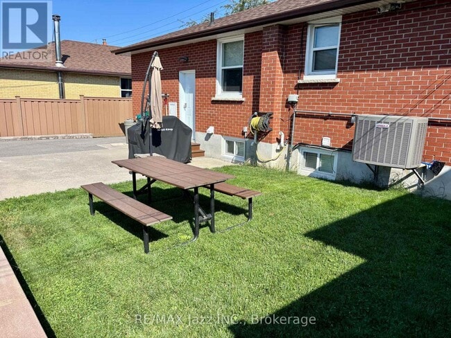 Photo - 751 Phillip Murray Ave Unit 2