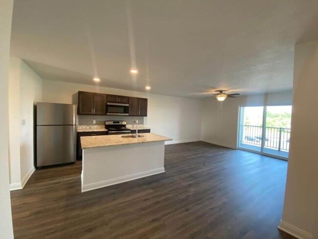 Photo - Amelia Place Apartments