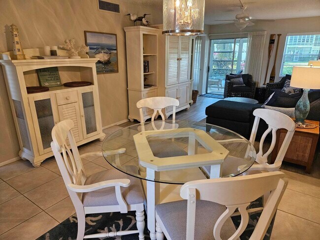 Photo - 1100 Ponce De Leon Cir