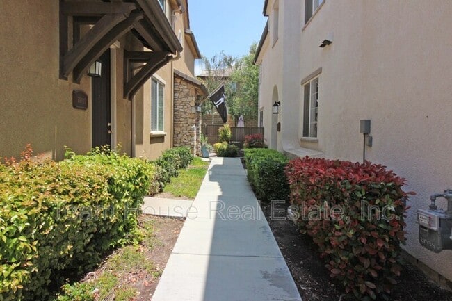 Photo - 28440 Mirabelle Ln