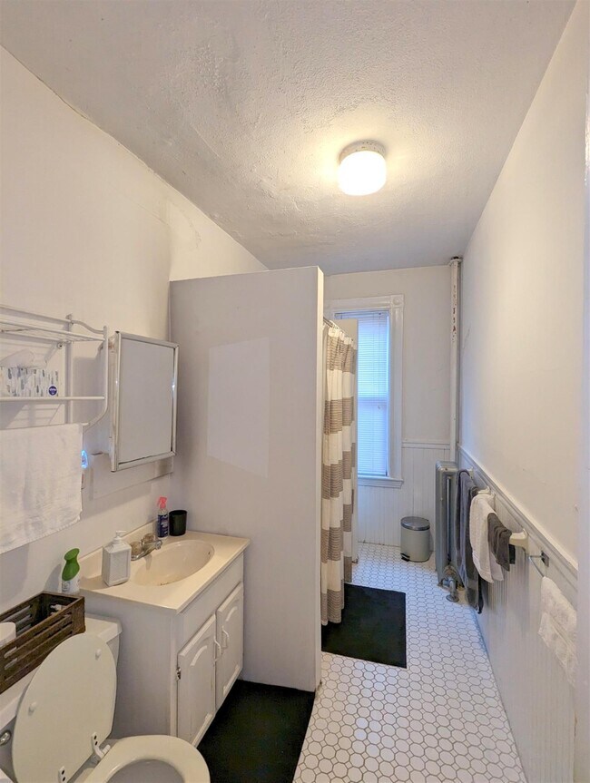 Photo - 42 Calvin St Unit 1R