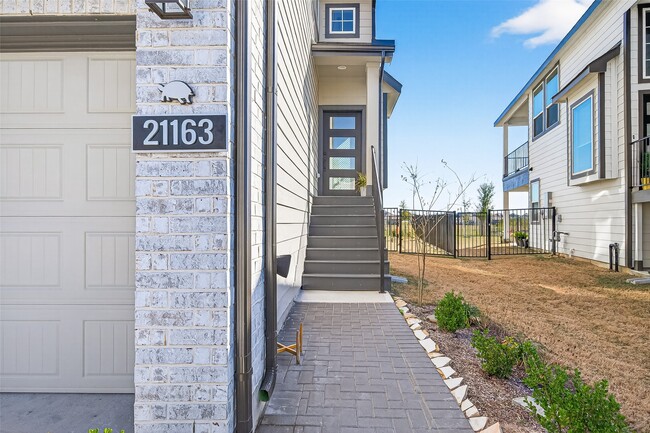 Photo - 21163 Medina River Dr