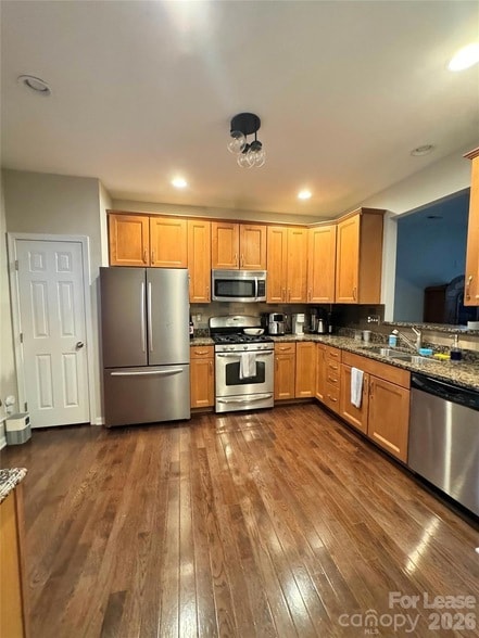 Photo - 280 W Bland St