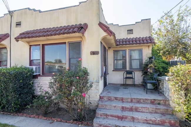 Photo - 5927 Corona Ave