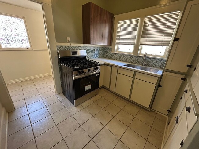Photo - 1560 Tenth Ave Unit 1560 10th Avenue