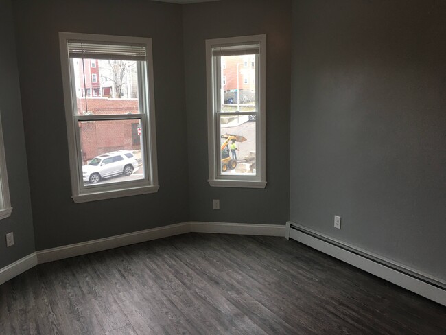 424 Bowdoin St Unit 2