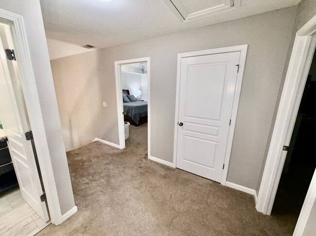 Photo - 417 Belmont Way