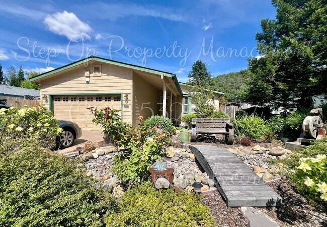 Building Photo - Comfortable & Well-Appointed 3-Bedroom Hom... Rental