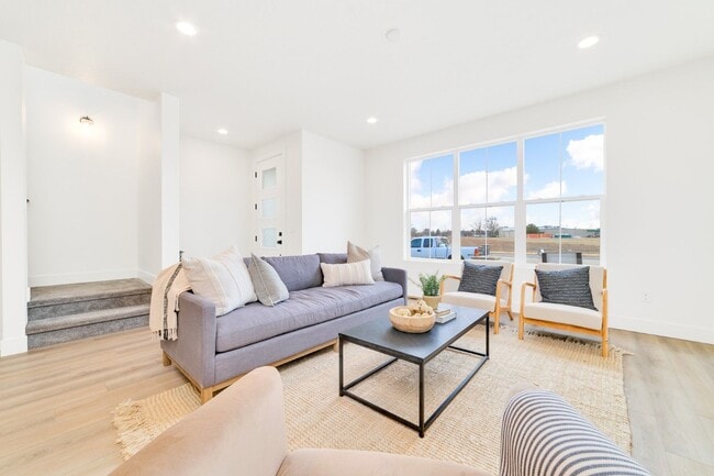 Photo - Low Maintenance Meridian Townhome!