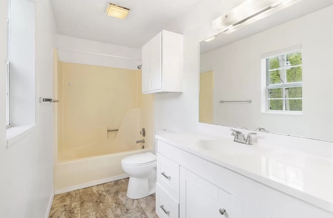 Photo - Gorgeous 2 Bedroom 2 Bath Condo in Branson... Unit B 13