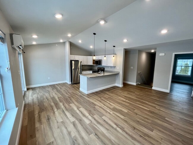 River's Edge Apartments