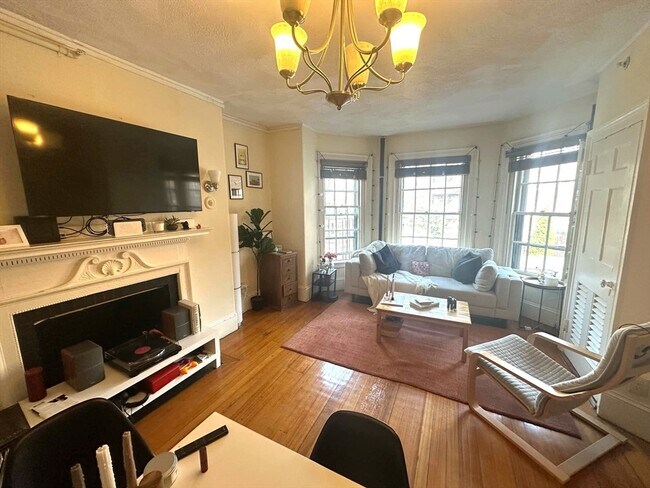 Photo - 15 Charles St Unit 3L
