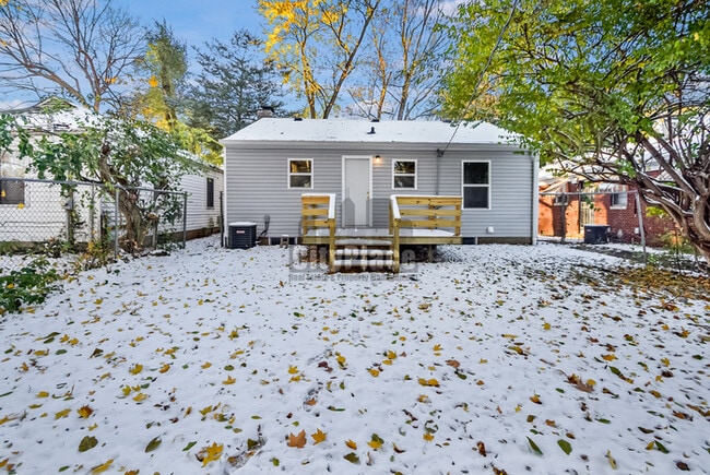 Photo - 3721 Kinnear Ave