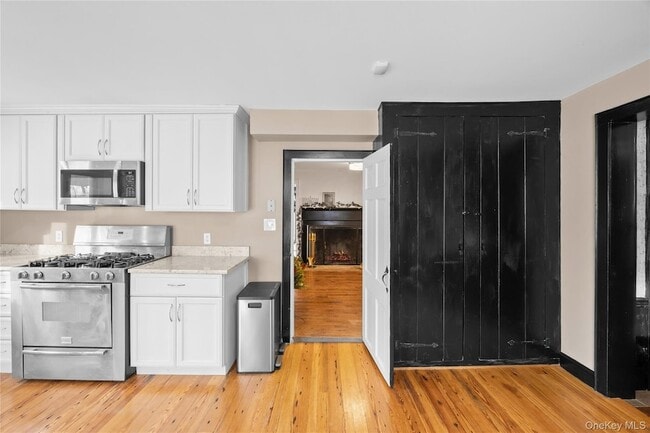 Photo - 232 N Country Rd