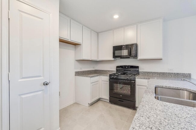 Photo - 3605 Flicker Ln