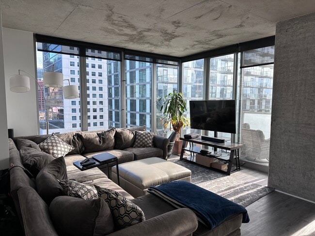 Photo - 659 W Randolph St Unit 1020