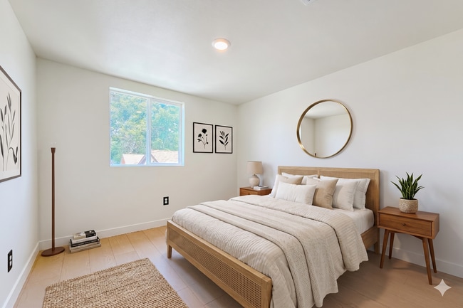 Photo - 2026 Luxury 4 & 6 Bedroom Units Unidad #732 1/2