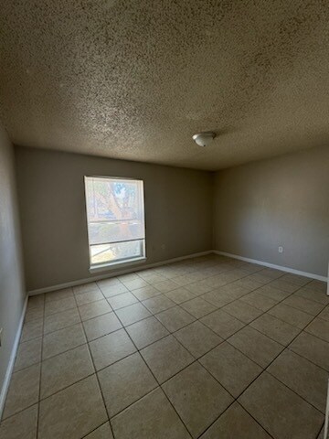 1642 Cedar Lake Dr Unit B