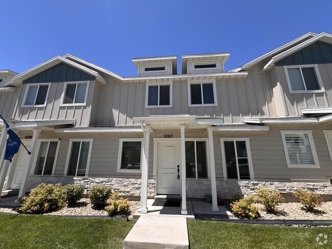 Building Photo - 1287 S 1050 E Rental