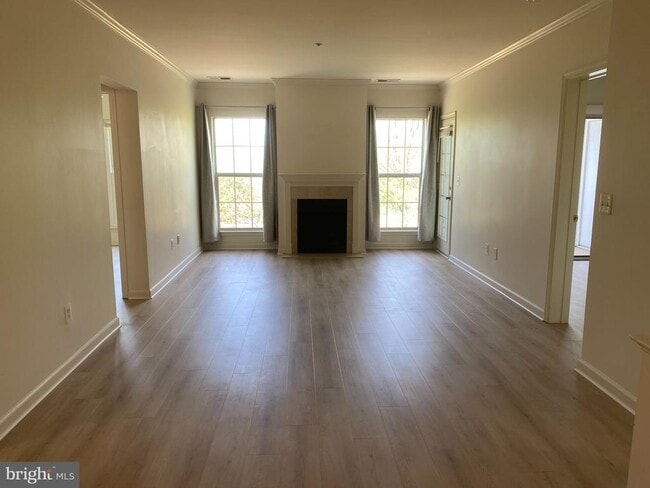 Photo - 7000 Falls Reach Dr Unidad 309