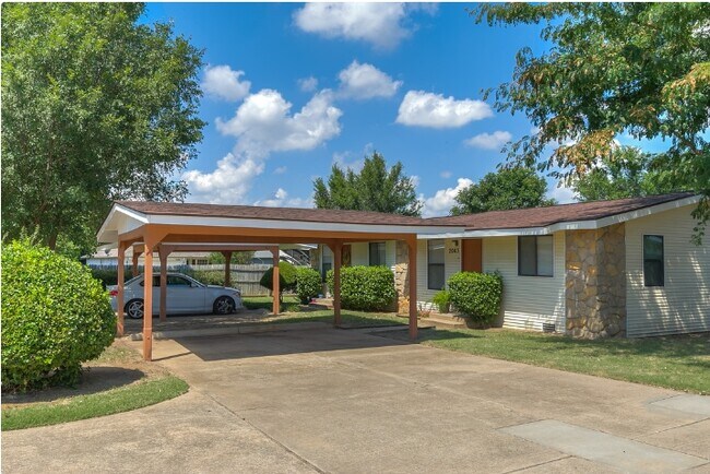 Photo - Springfield Apartments