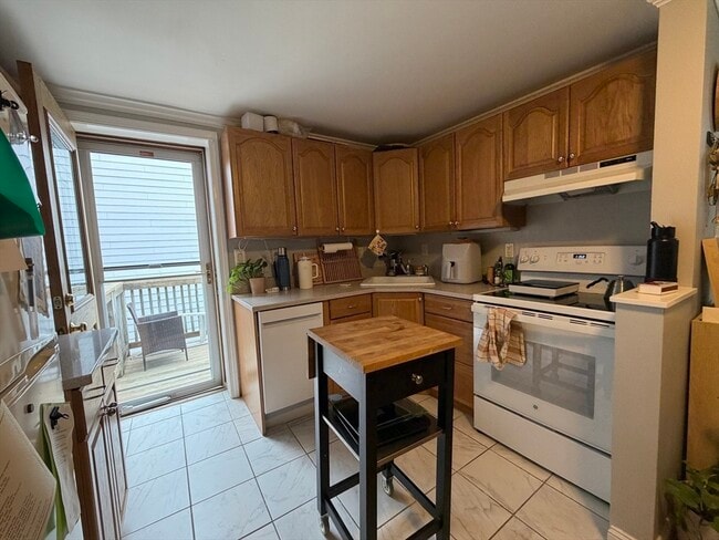 Photo - 122 D St Unidad 3