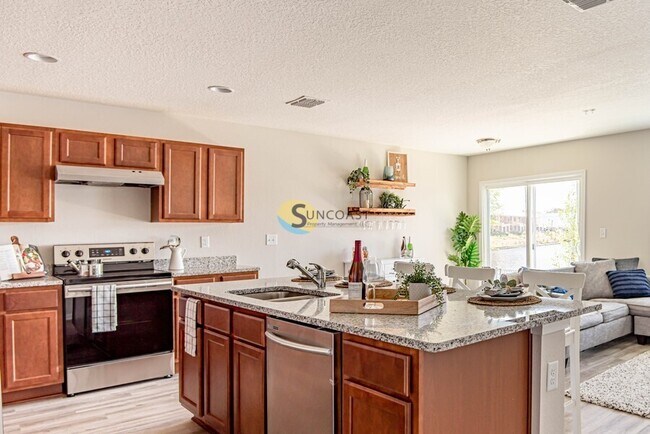 Photo - 9055 Western Way Unidad 90554