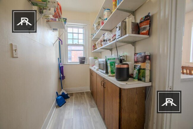 Photo - 4 bedroom in Allston MA 02135 Unit 3