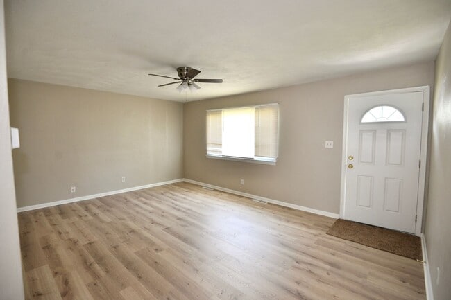 Photo - 278 Appian Ave