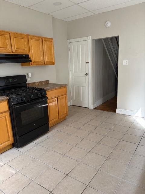 950 N St Bernard St