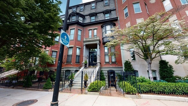 Photo - 290 Beacon St Unit #2