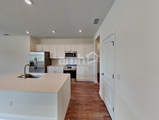 Photo - 375 Onate Cir