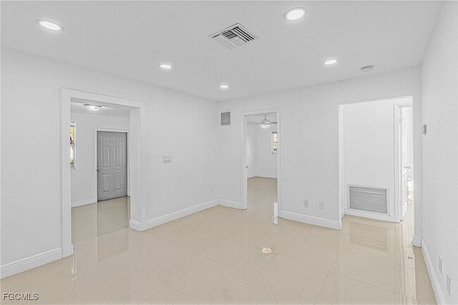 Photo - 4839 Tudor Dr