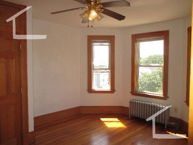 Photo - 47 Litchfield St