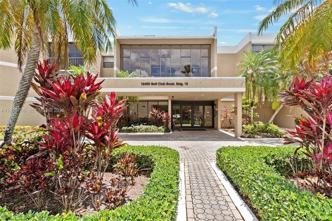 Building Photo - 16400 Golf Club Rd Unit 104